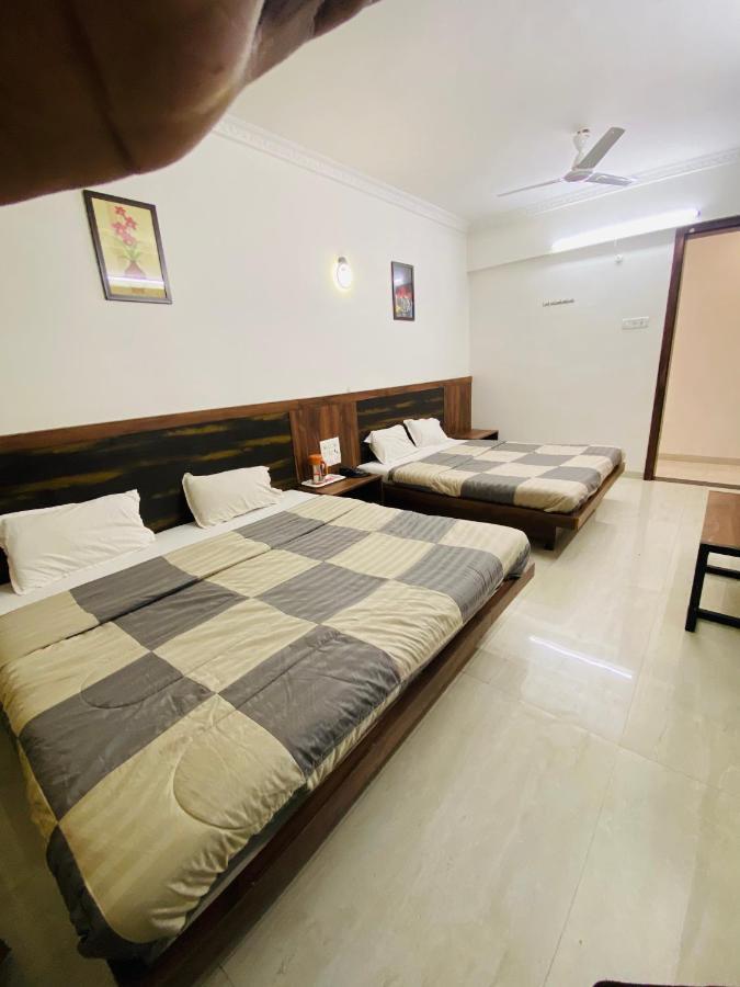 Hotel Sai Ssl Shirdi Zewnętrze zdjęcie